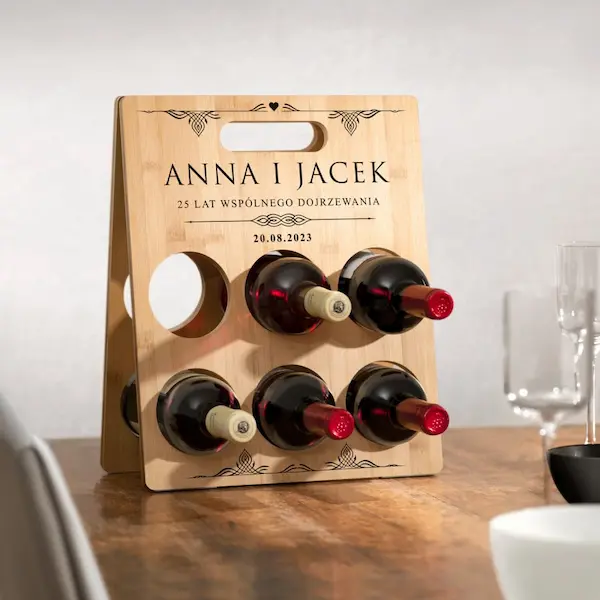 Drewniany stojak na wino z nadrukiem